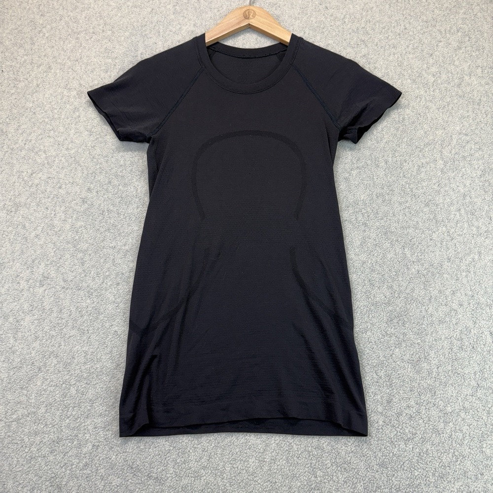 Lululemon Swiftly Tech Short Sleeve Shirt Women's 4 Black Seamless Running